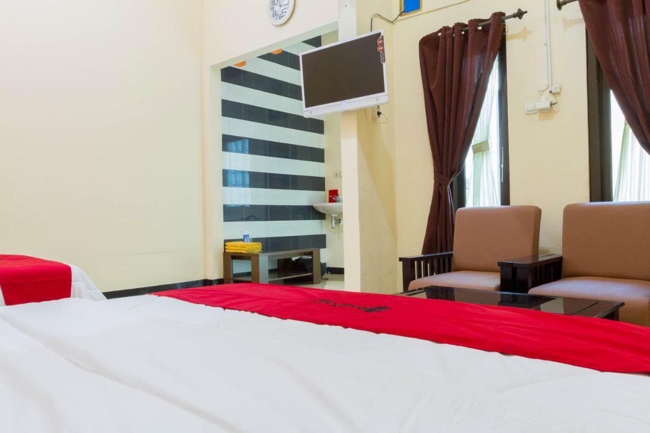Reddoorz @ Pataruman Garut Exterior photo